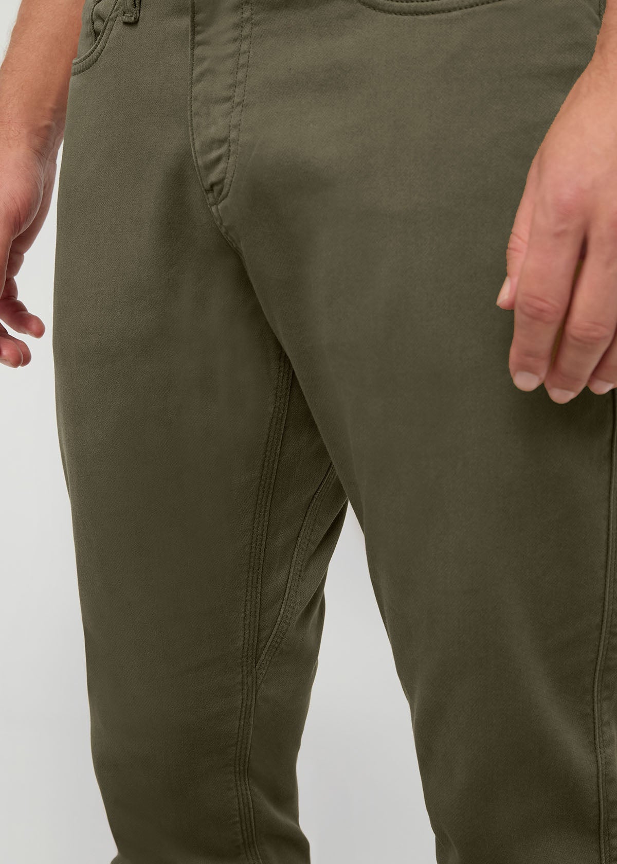 No Sweat Athletic Taper - Kelp | DUER