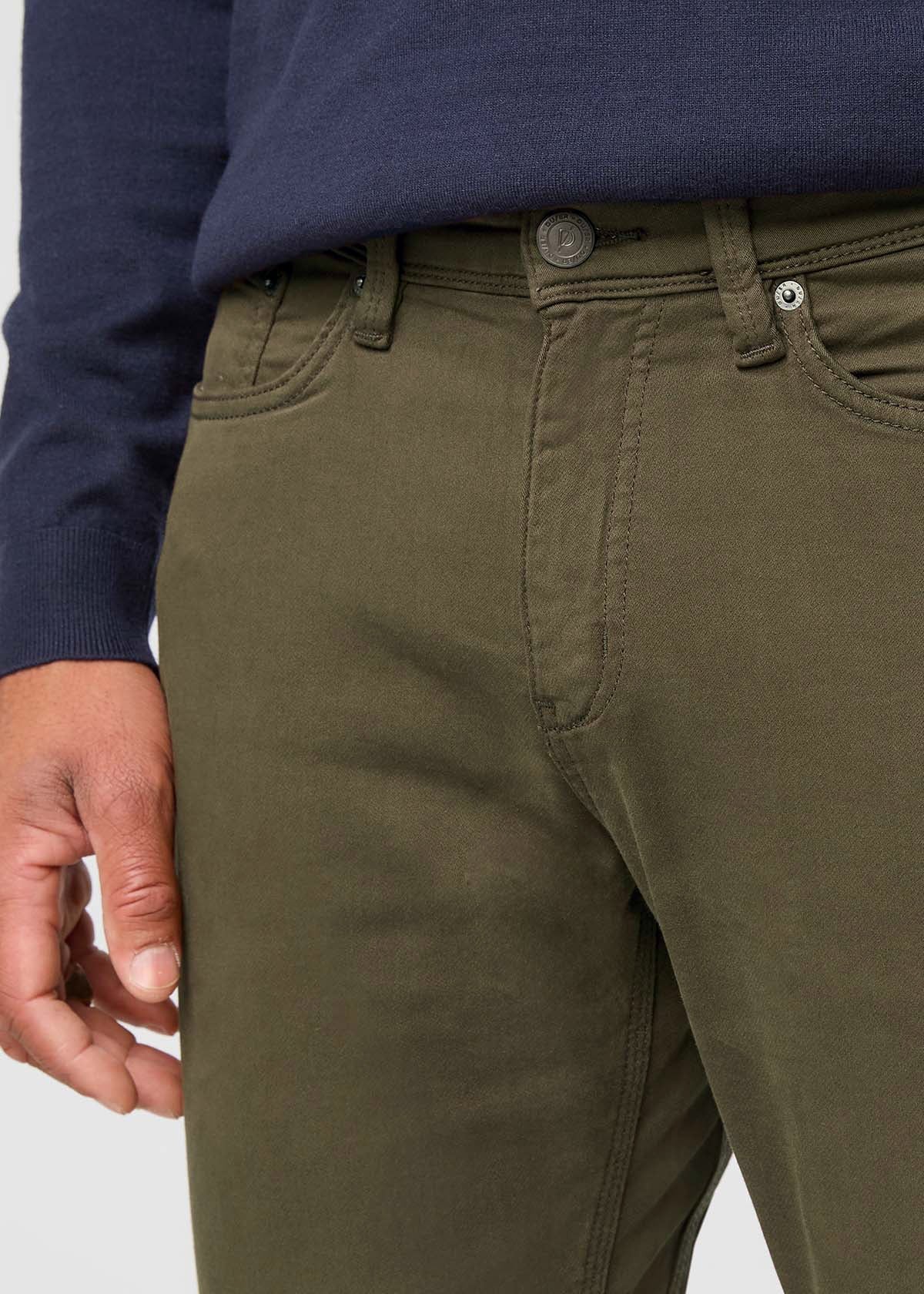 man wearing a army green Relaxed Fit Sweatpant waist detail