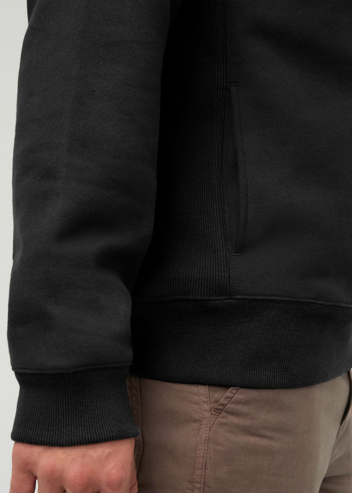 DuraSoft Fleece Motion Hoodie - Black | DUER