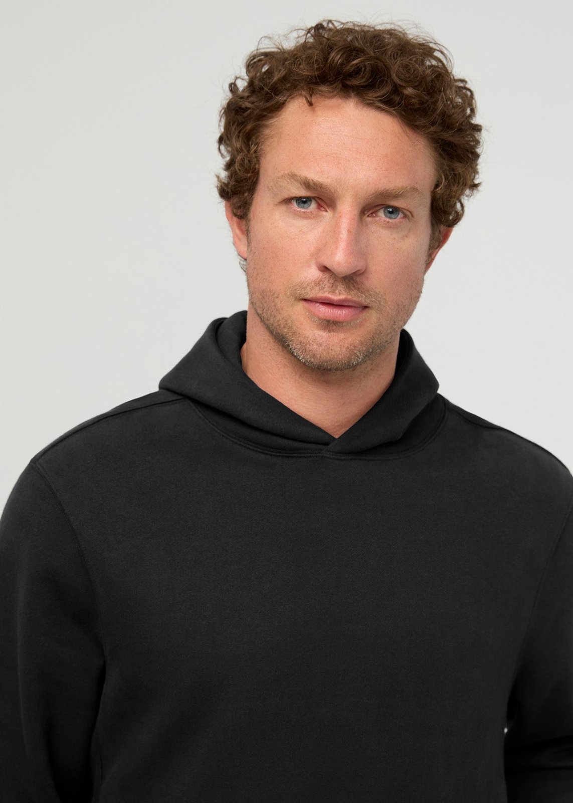 DuraSoft Fleece Motion Hoodie - Black | DUER