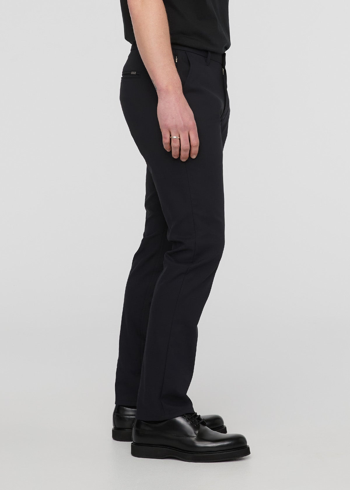 Nustretch Relaxed Taper Trouser Black