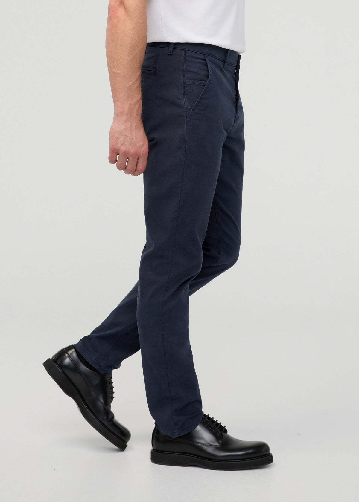Duer | Live Lite Relaxed Taper Chino Navy