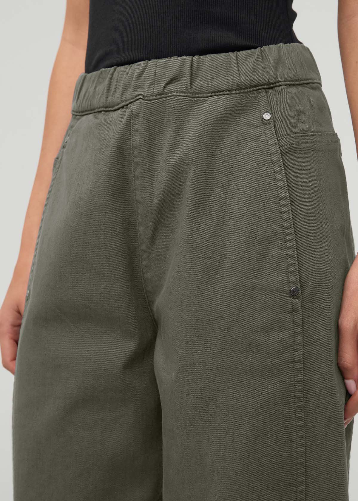Duer | Flextwill Barrel Pull On Pant Thyme